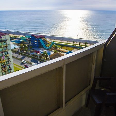 Apartament Denis In Apart-Otel Residenc Batumi Exterior photo