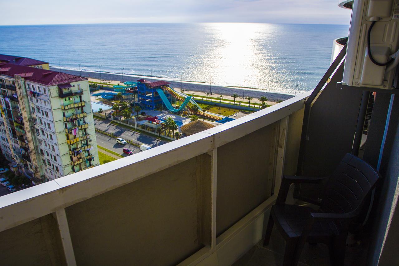 Apartament Denis In Apart-Otel Residenc Batumi Exterior photo