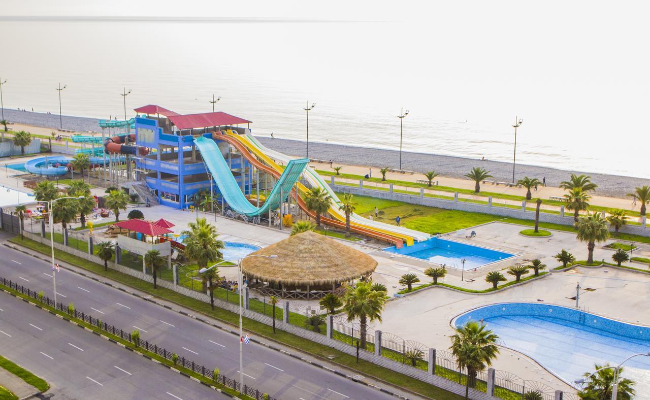 Apartament Denis In Apart-Otel Residenc Batumi Exterior photo
